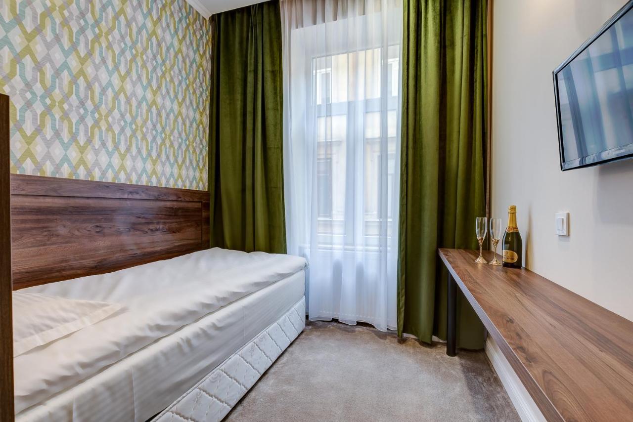 Upstairs Boutique Aparthotel Bucureşti Ngoại thất bức ảnh